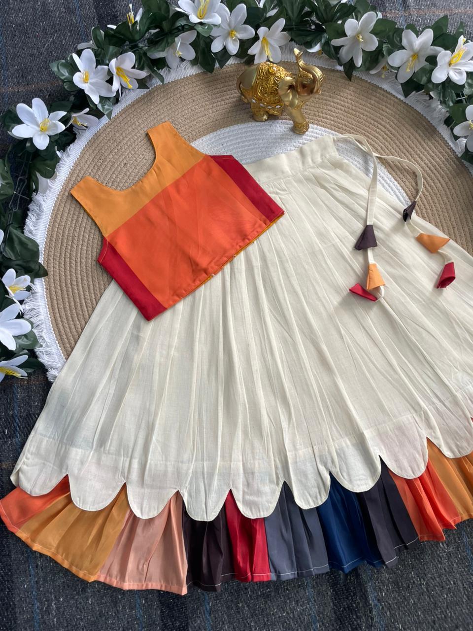 Kanakambaram petal : Kids Outfit