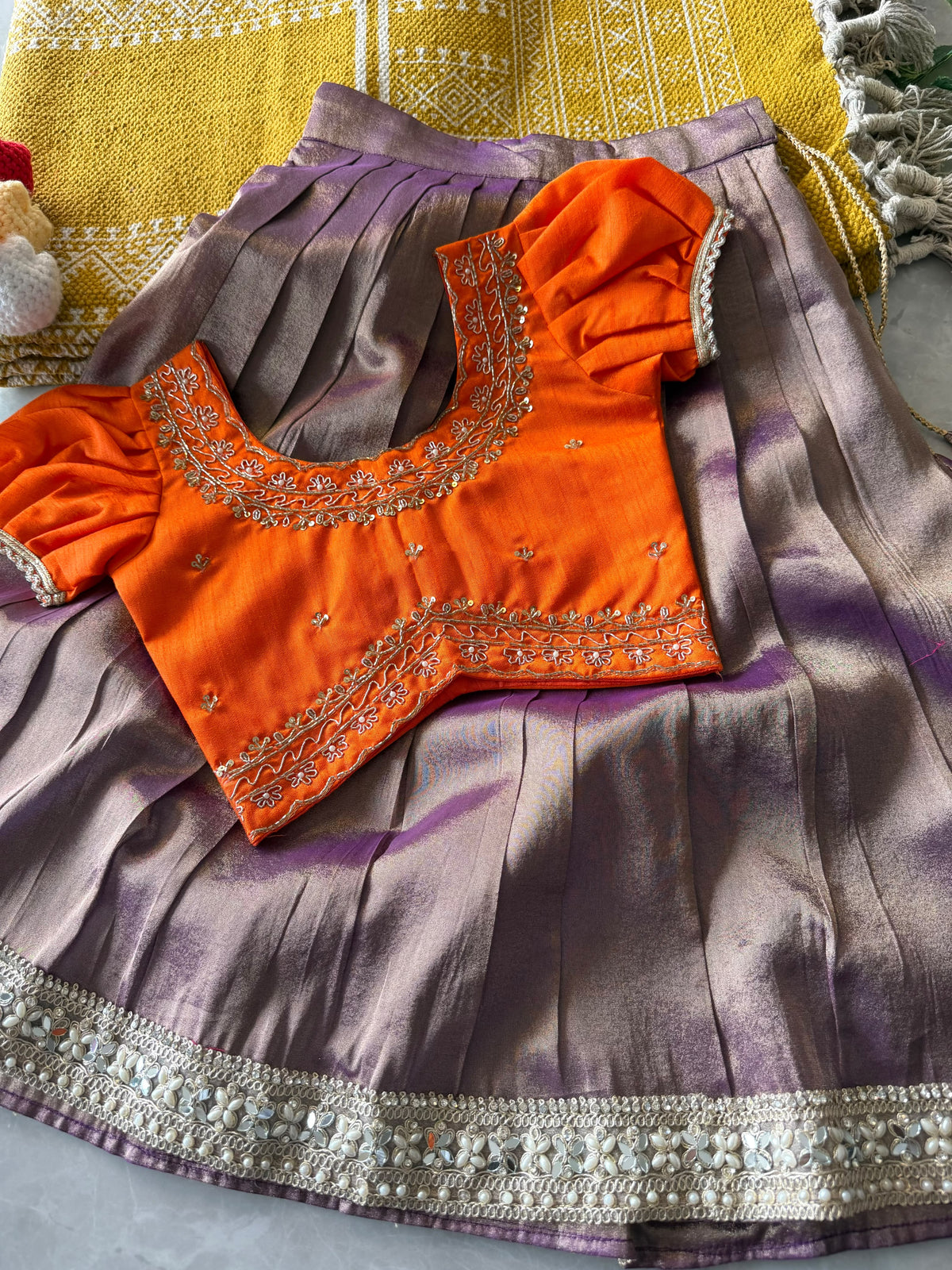 Shikara : Kids lehenga