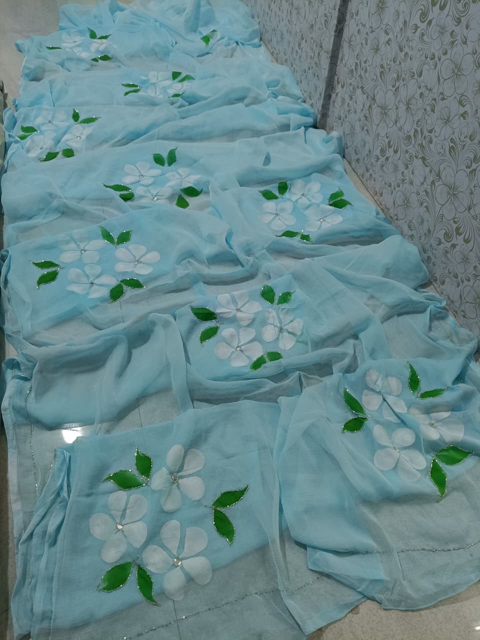 Jessi : Chiffon sarees hand painted