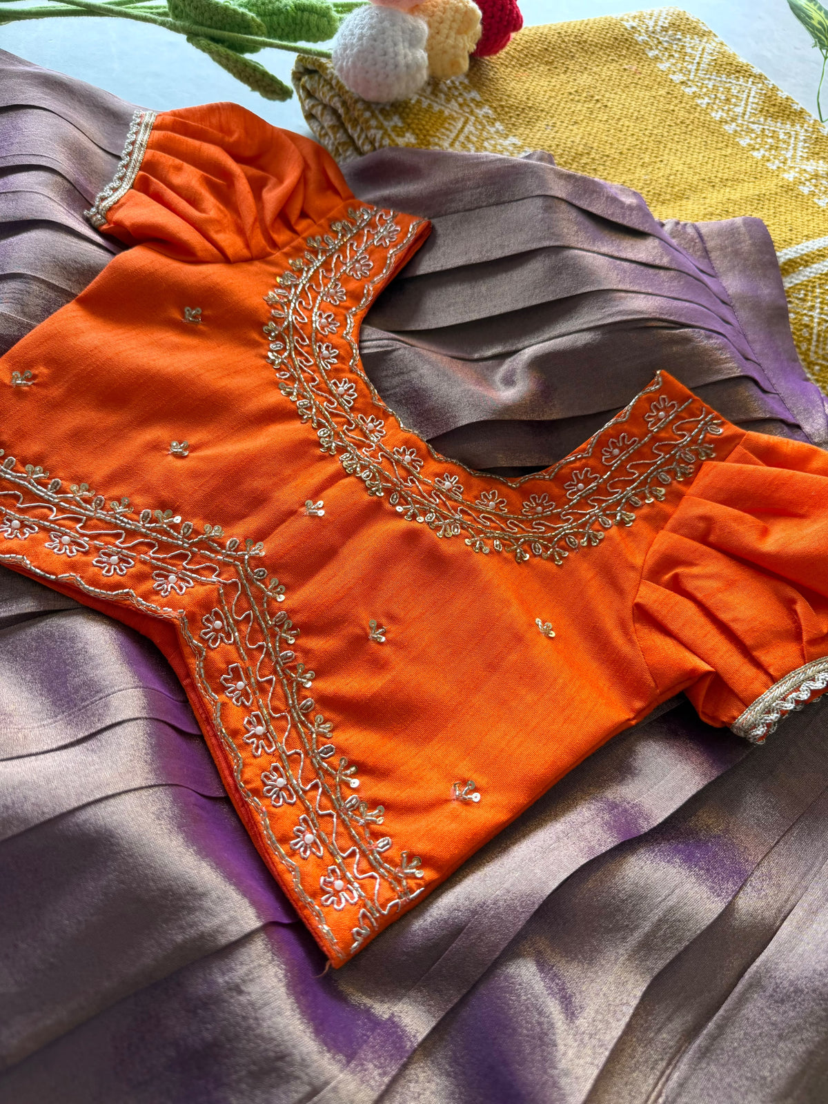 Shikara : Kids lehenga