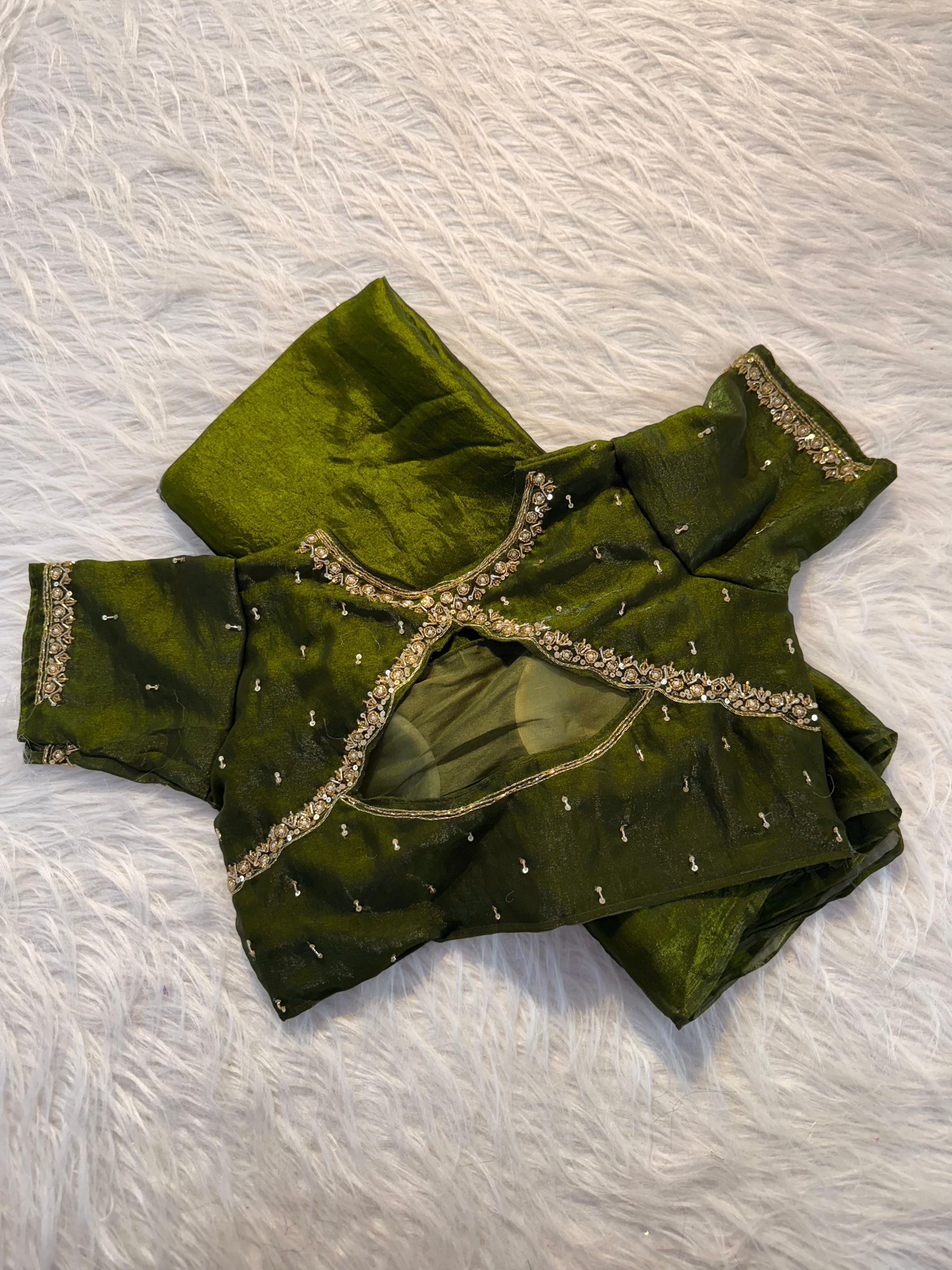 Midhuna : Maggam worked designer saree