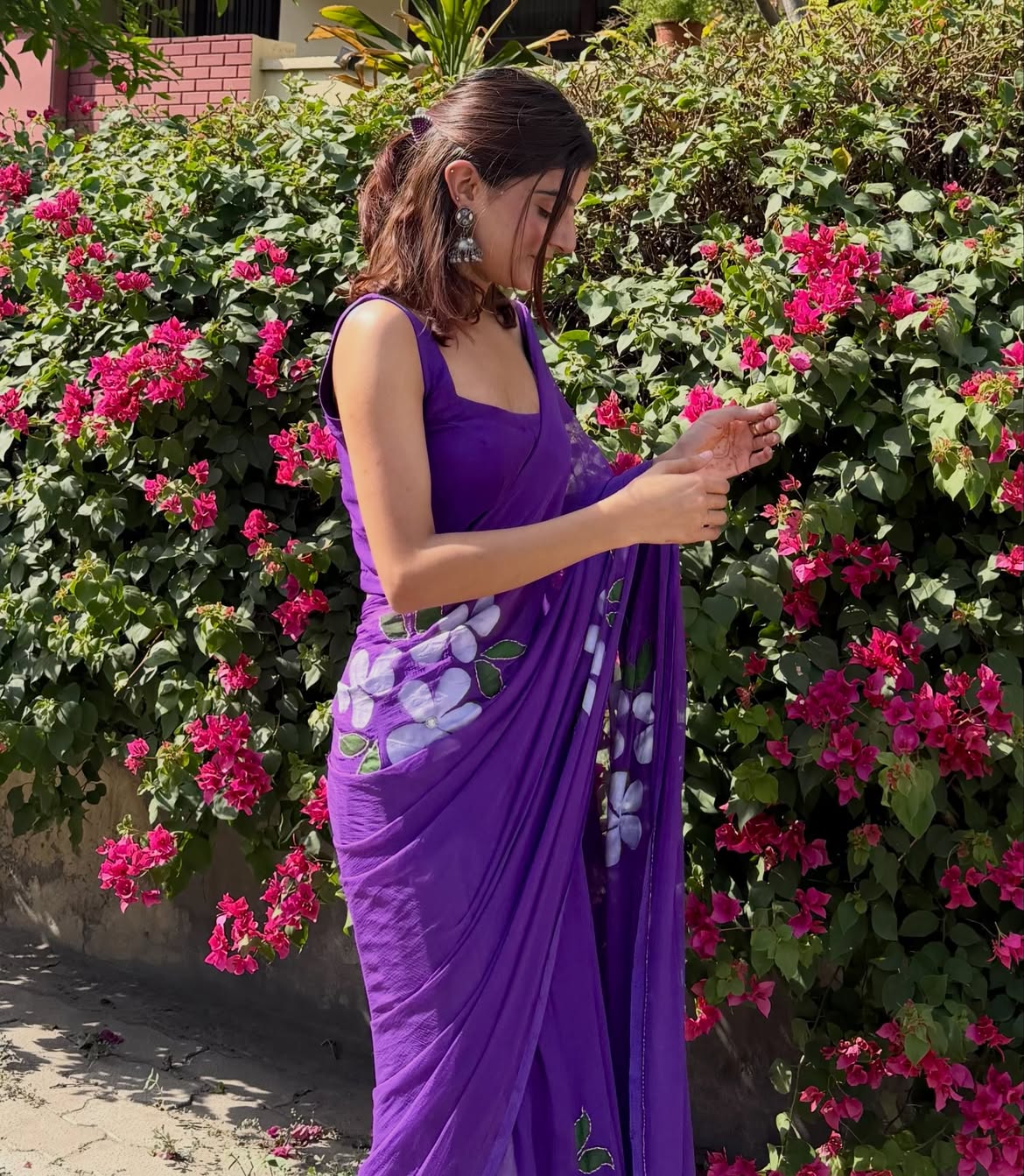 Jessi : Chiffon sarees hand painted