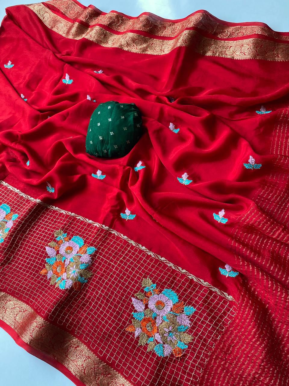 Premium Chinnon Chiffon Sarees 💕