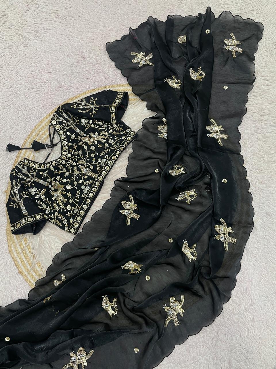 Priyaa : Designer sarees