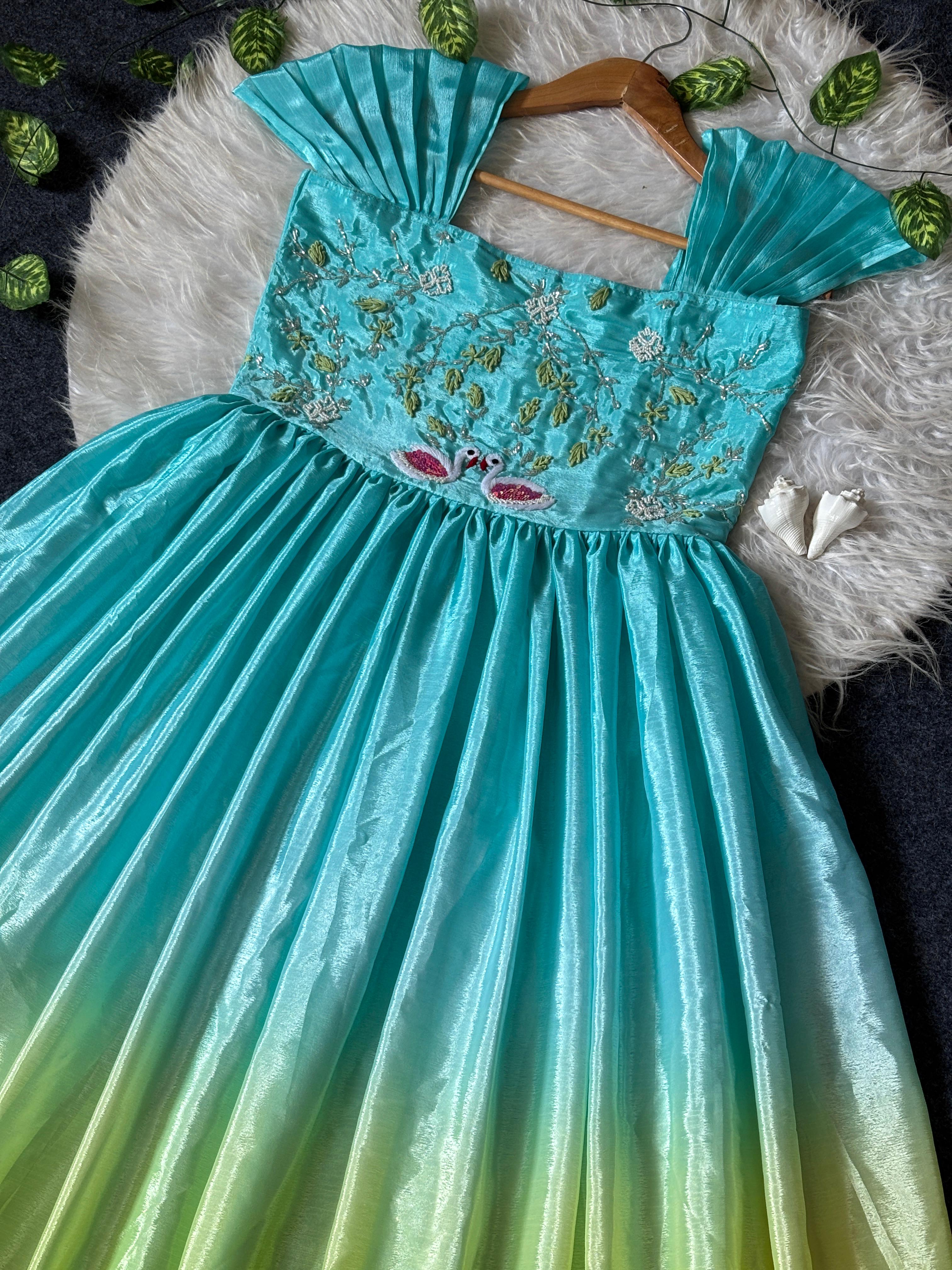 Senora : Dreamy Frocks