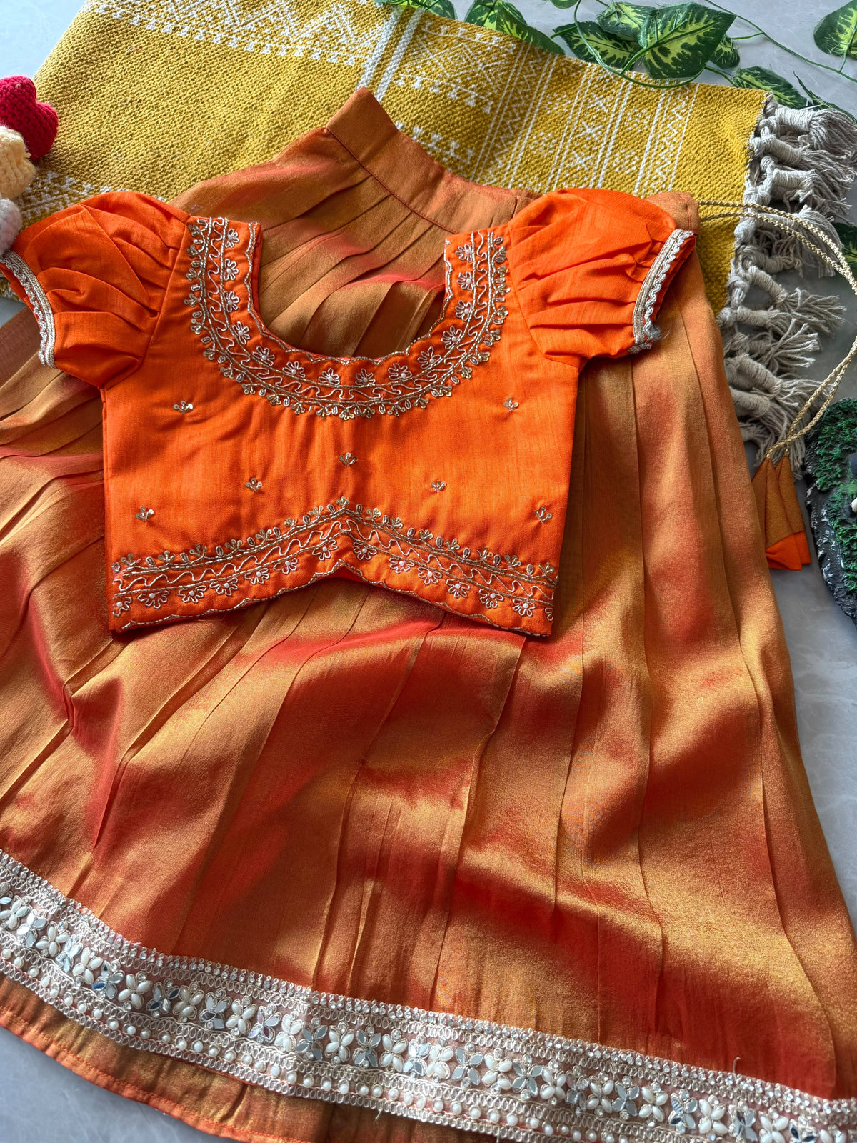 Shikara : Kids lehenga