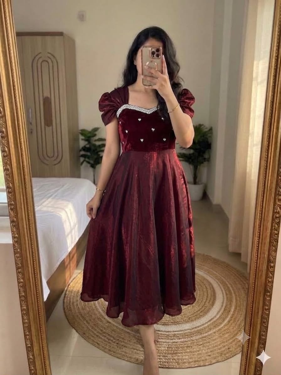 Hoyla : Prettiest frocks 💕