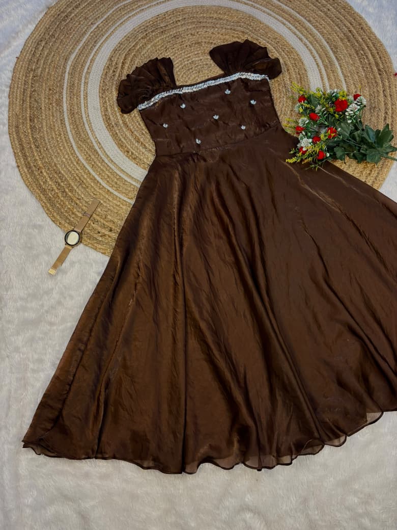 Hoyla : Prettiest frocks 💕