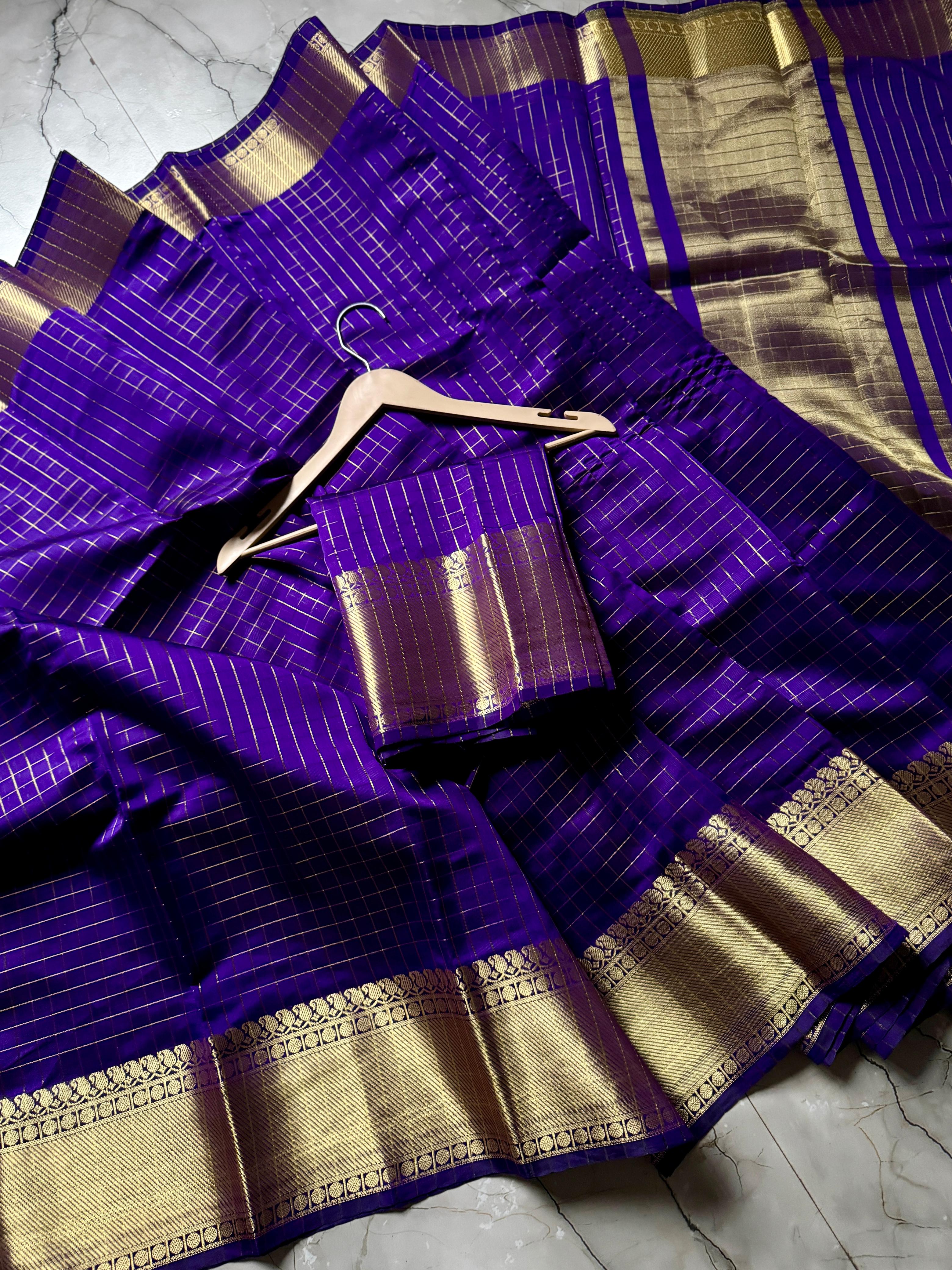 Celebrity Banarasi Semi silk saree