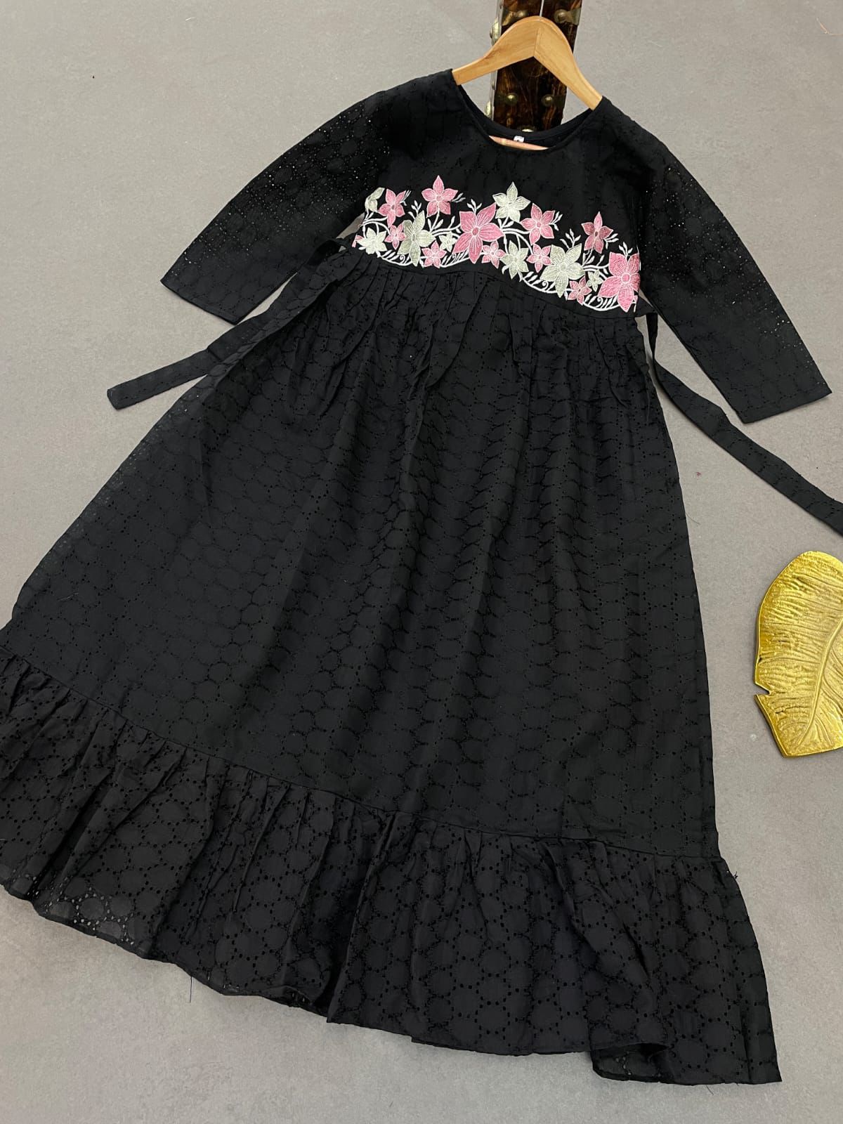 Hakoba - Designer Frocks
