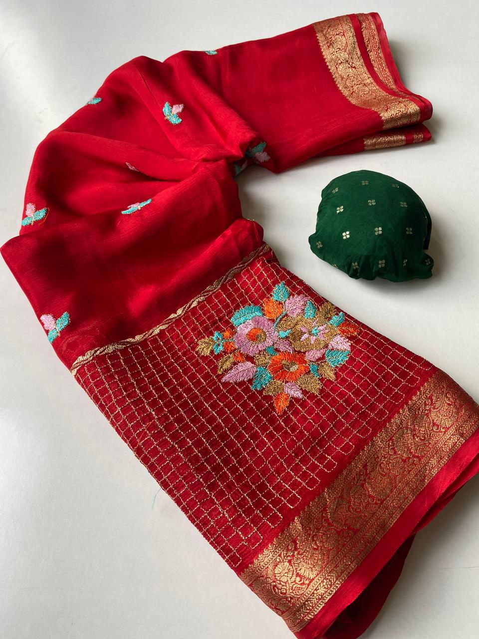 Premium Chinnon Chiffon Sarees 💕